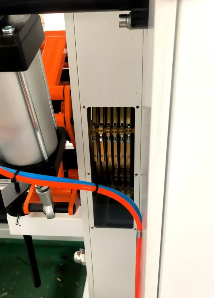 Brass 6×12 Brush Holders Used for Electrical Equipment Yueqing Yiwan Hardware Co.,Ltd Carbon Brush Holder for Electrical Equipment 1 Brass 6×12 Brush Holders Used for Electrical Equipment