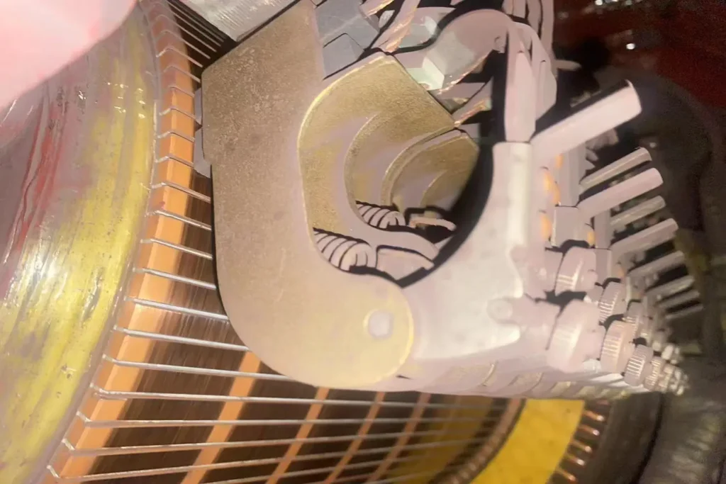 Recommendations for Installing Carbon Brushes on Commutators and Slip Rings Recommendations for Installing Carbon Brushes on Commutators and Slip Rings